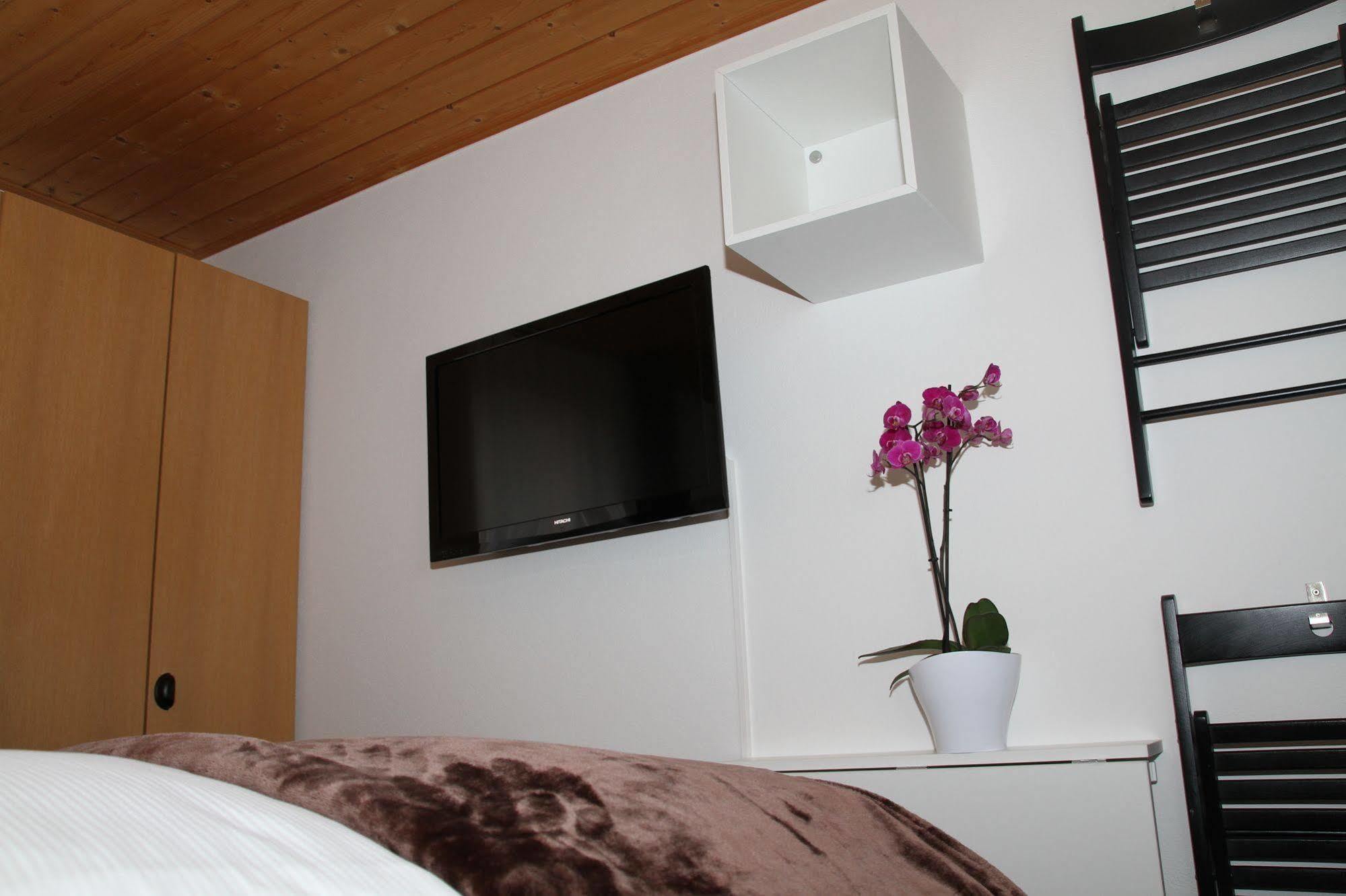Hotel Sonnenhalde Wiesen Luaran gambar