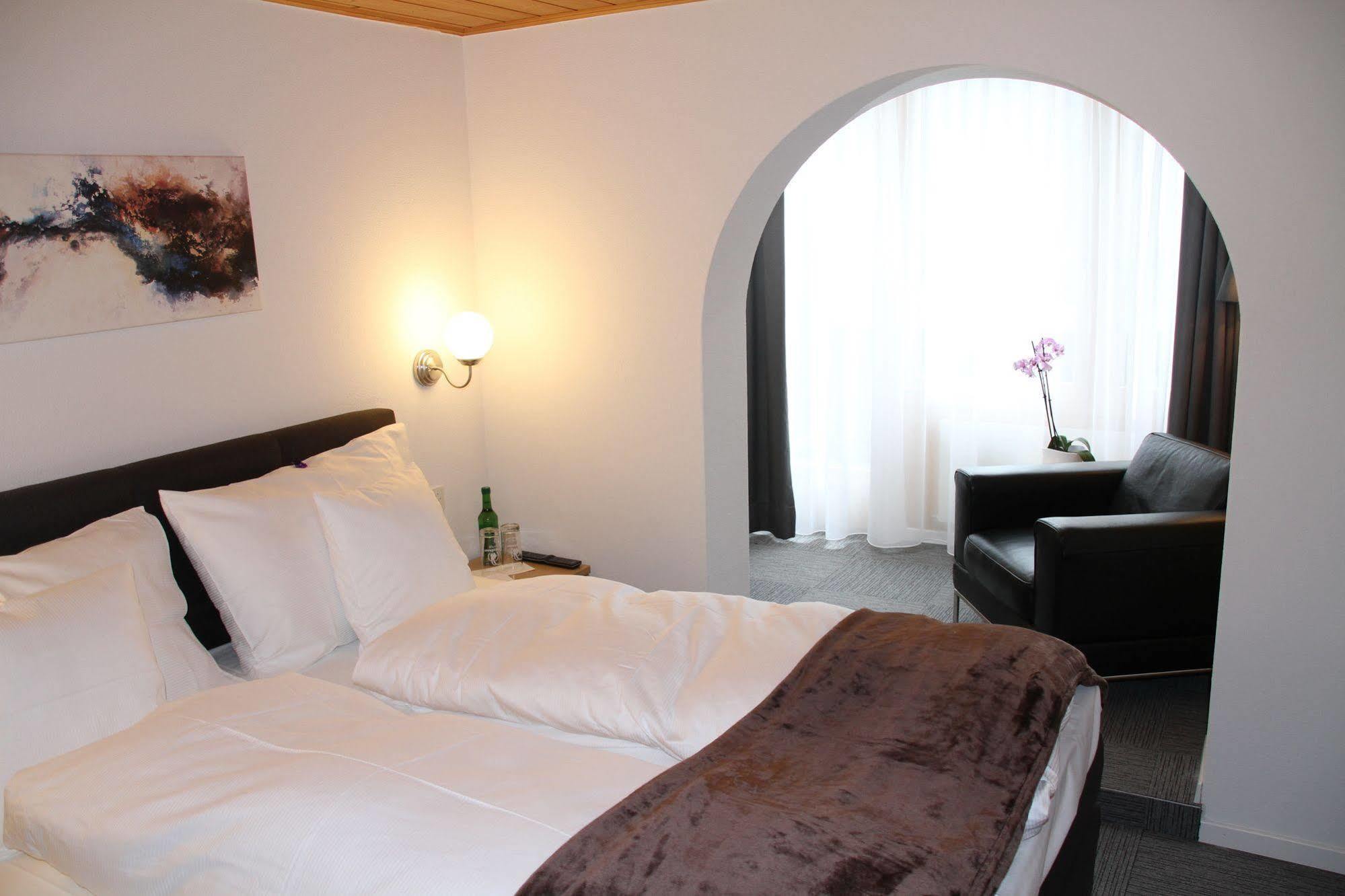 Hotel Sonnenhalde Wiesen Luaran gambar